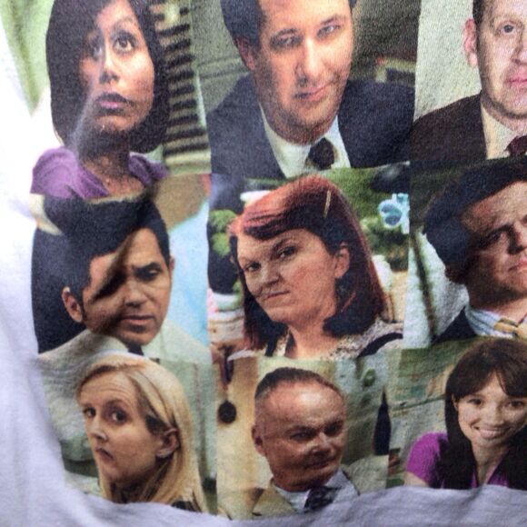 The Office TV Show Longsleeve Small White T-Shirt With Cast Faces - Picture 8 of 16
